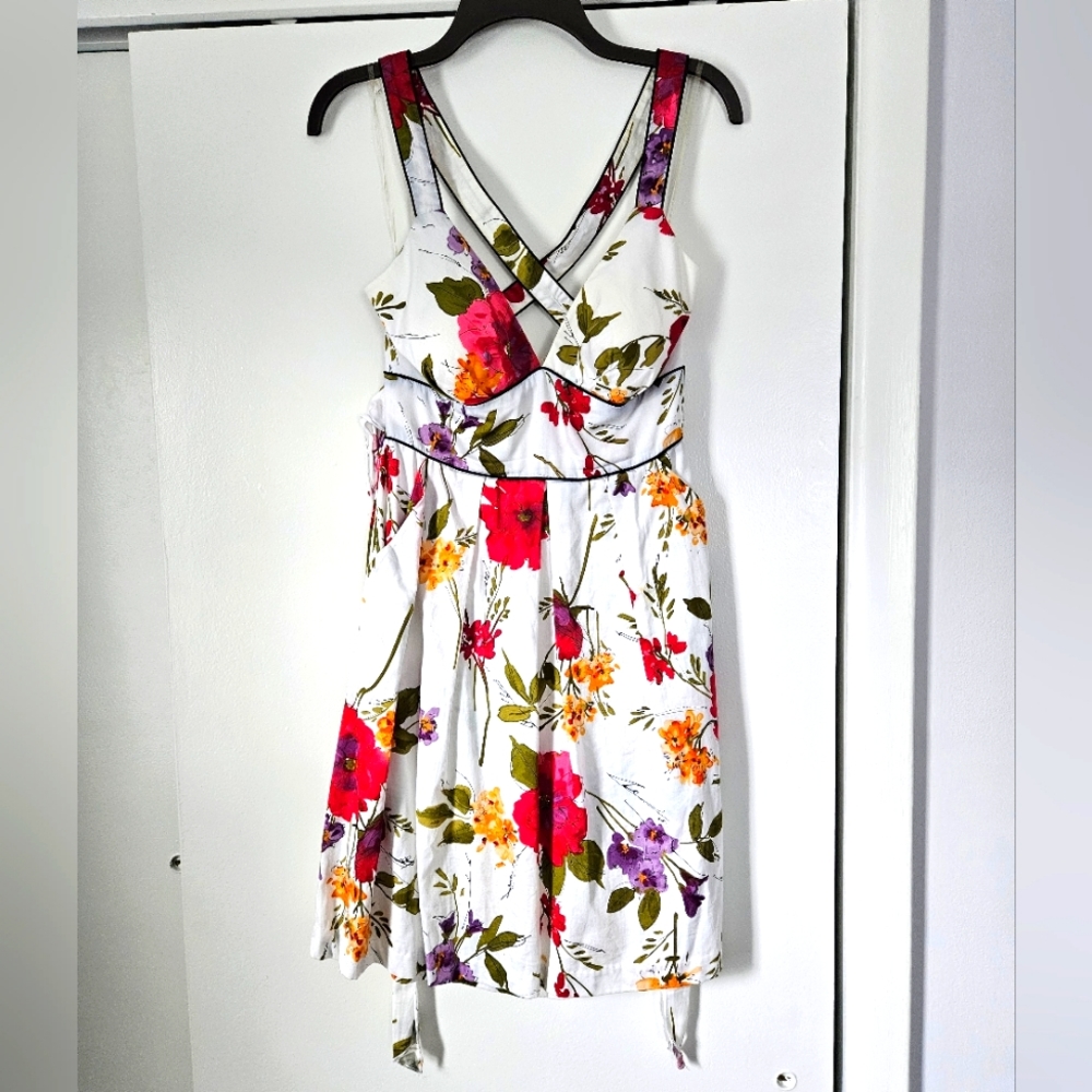 Corey P. adorable spring/summer strap dress, with pockets!